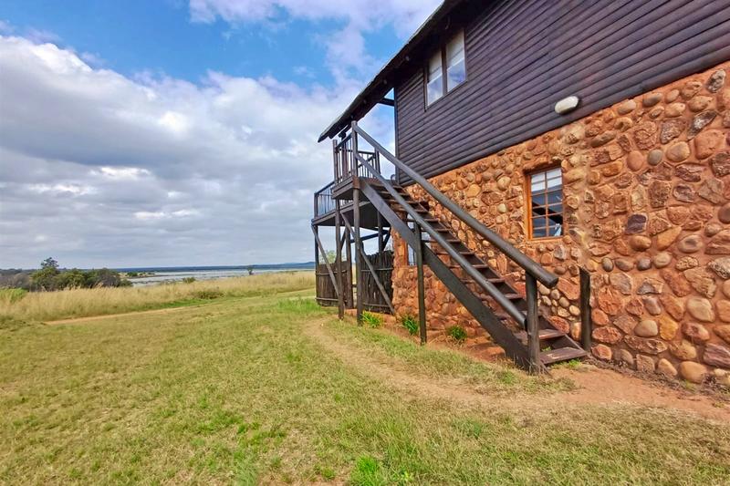 3 Bedroom Property for Sale in Vaalkop Dam North West